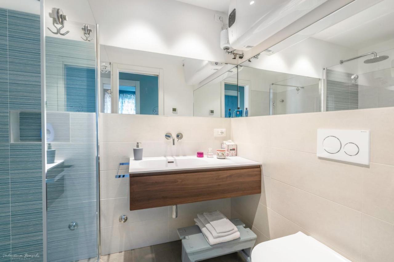 Draisina Bike Apartments Due Oleggio Castello Exterior foto